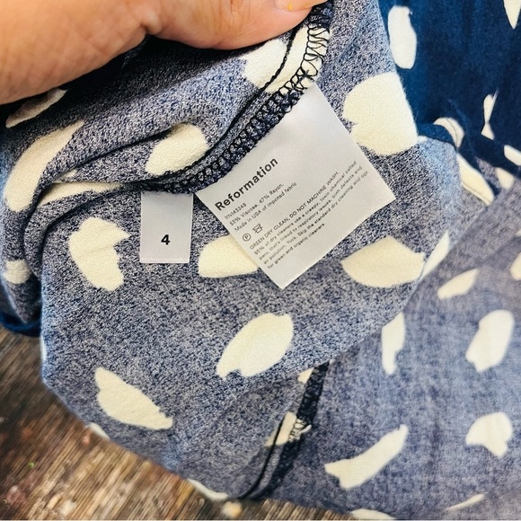 Reformation Navy White Print Mini Dress Long Sleeve Sweetheart Neck Size 4 - Picture 8 of 9